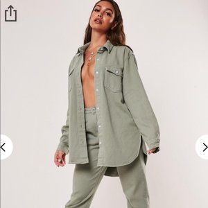 MISGUIDED GREEN OVERSIZED SHAKET SHIRT